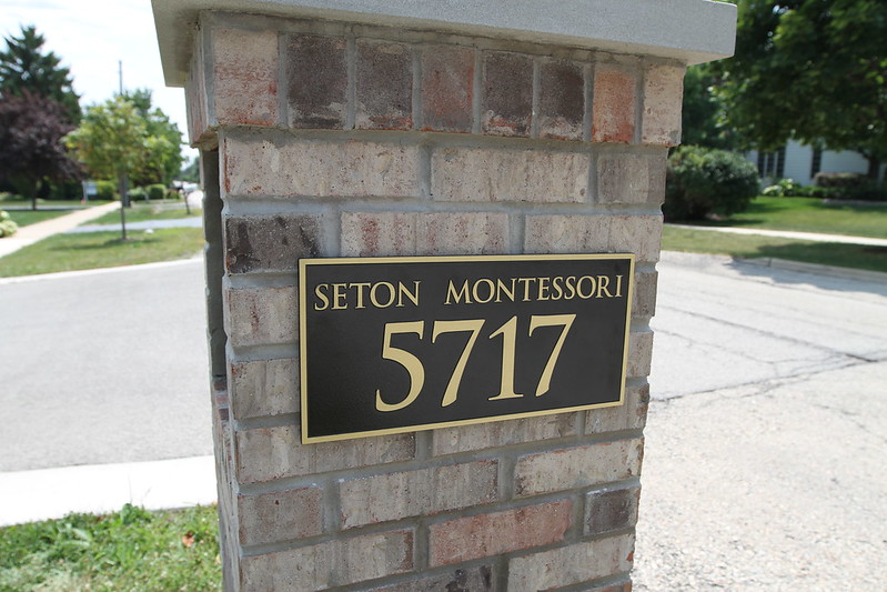 Address sign ideas feature