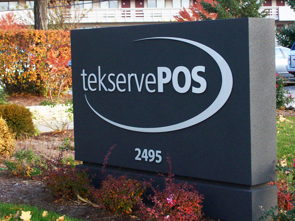 Durable Exterior Foam Monument Sign with Metal Logo