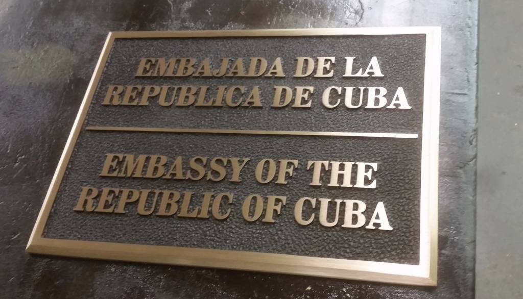 A bronze plaque for the Embassy of the Republic of Cuba.